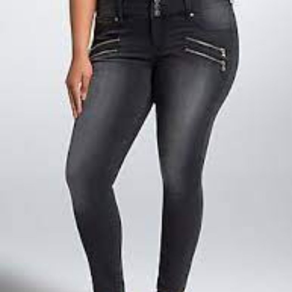 Torrid PREMIUM STRETCH ZIP JEGGING - Black WASH moto 20T Tall